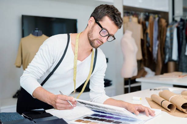 7 Skills you need to become a Professional Fashion Designer - Storify Go