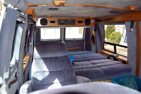 Comfortable Sleeping in van Comfortable Sleeping in van
