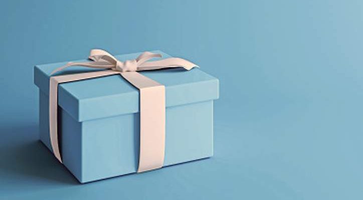 light blue gift box on light blue background 7944 da9c5f12366780c66aedffff40b250d0@1x