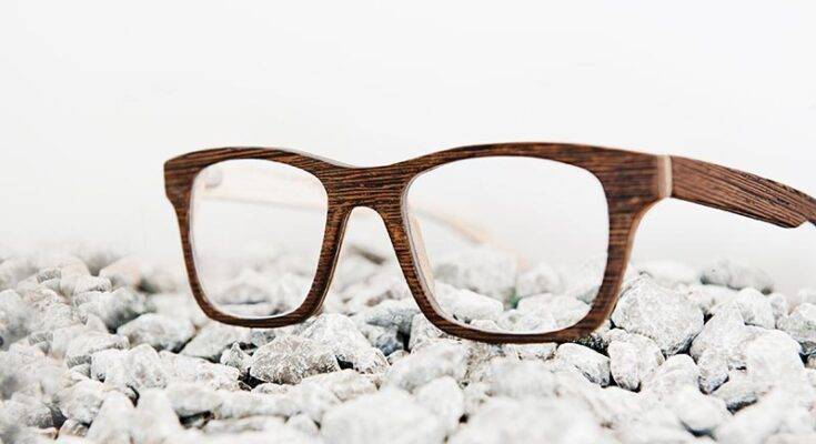 All about choosing wooden frames as reading glasses!